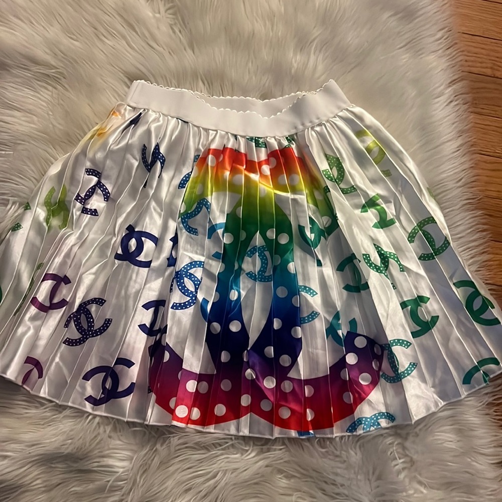 Colorful skirt with C’s